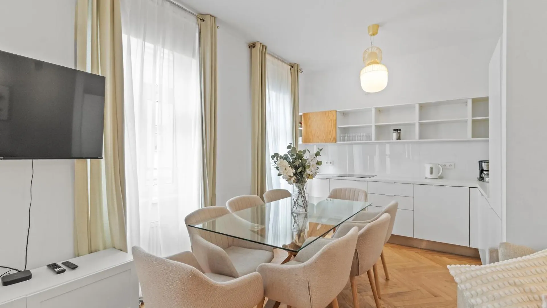 City Apartment, Two Metro Stations To Hauptbahnhof Vienna