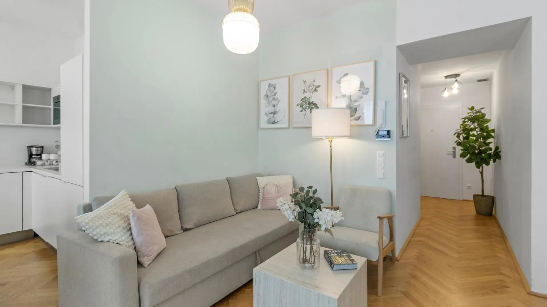 Apartment City Apartment, Two Metro Stations To Hauptbahnhof Vienna